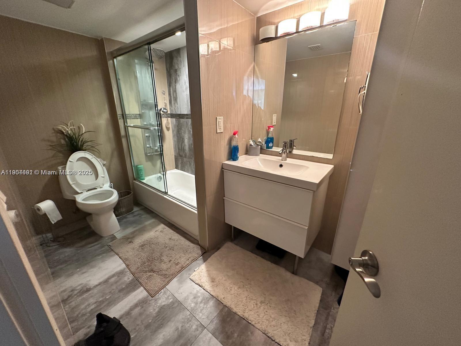 See details 2202 2 / 2 1507 sq. ft. $ 2025-10-29 0 Photo