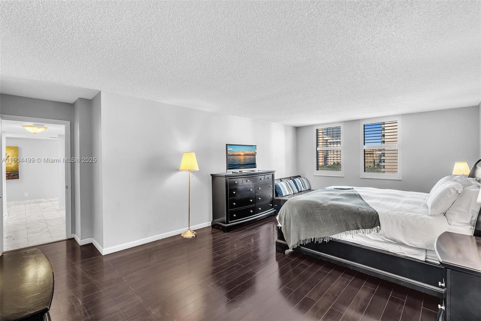 Photo of 1920 Ocean Dr  #8D, Hallandale Beach, Florida, 33009 - 