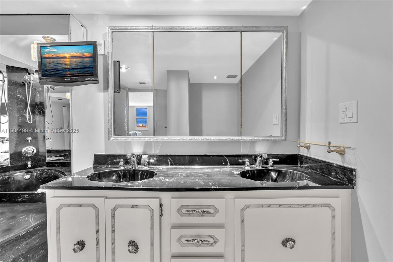 Photo of 1920 Ocean Dr  #8D, Hallandale Beach, Florida, 33009 - 