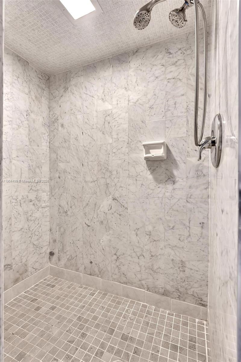 Photo of 1920 Ocean Dr  #8D, Hallandale Beach, Florida, 33009 - 