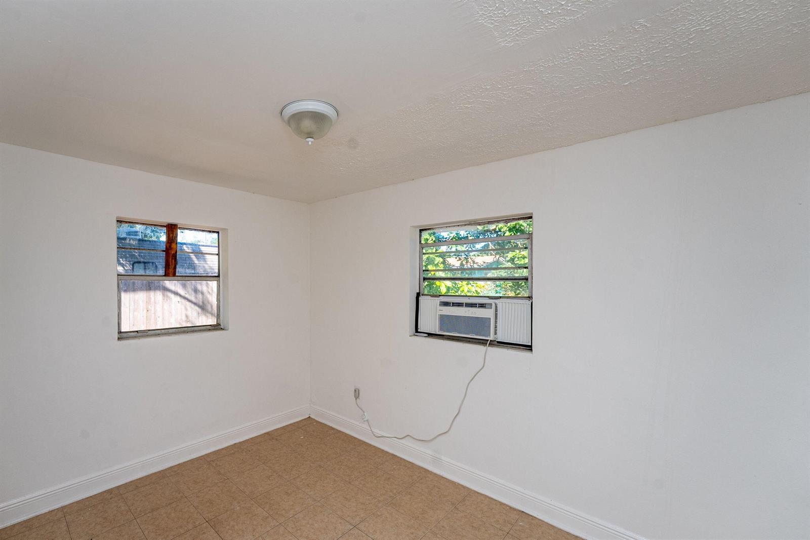   / 2 1152 sq. ft. $ 2026-03-25 0 foto