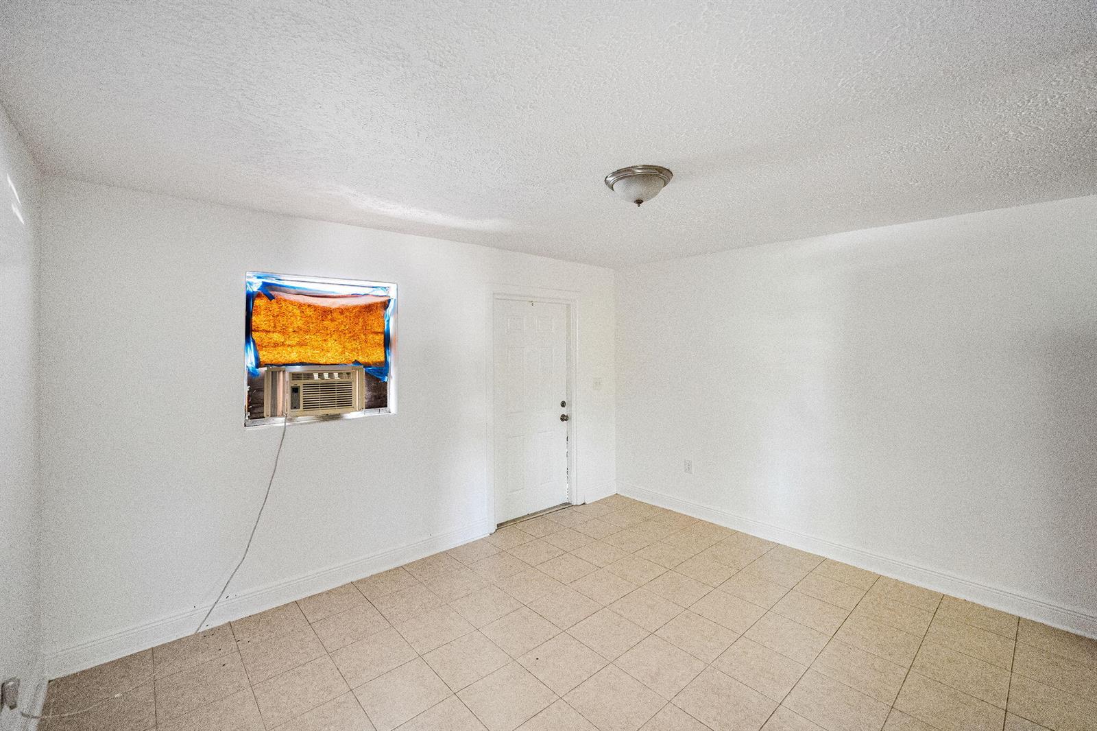   / 2 1152 sq. ft. $ 2026-03-25 0 foto