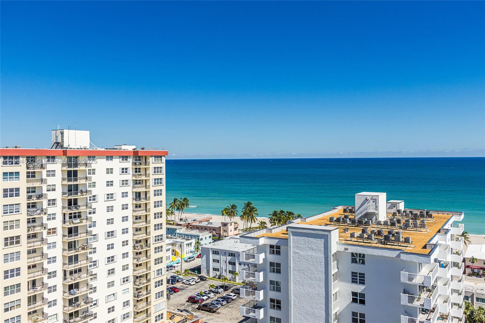 Photo of 1410 Ocean Dr  #1702, Hollywood, Florida, 33019 - 