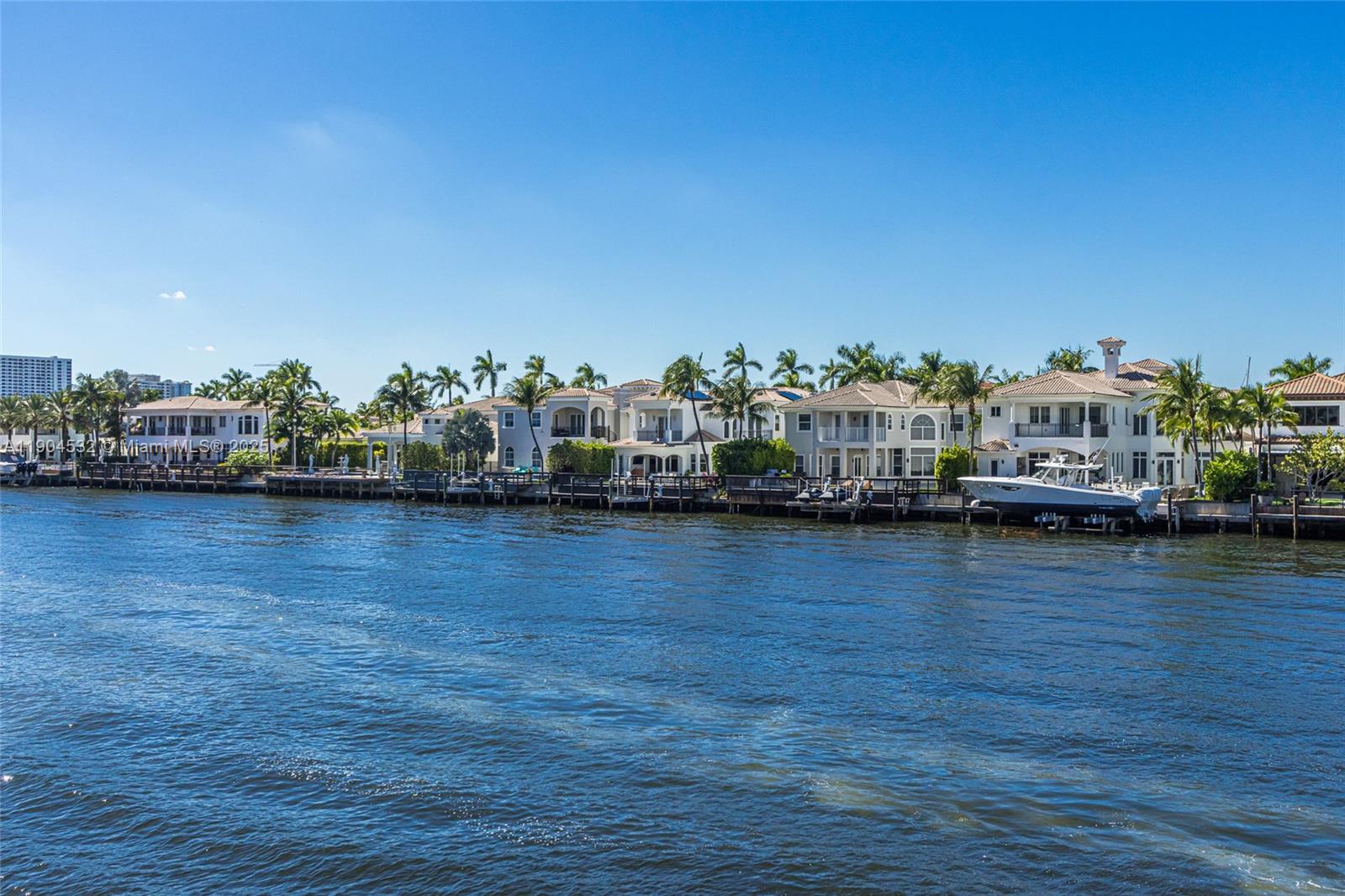 Photo of 1410 Ocean Dr  #1702, Hollywood, Florida, 33019 - 