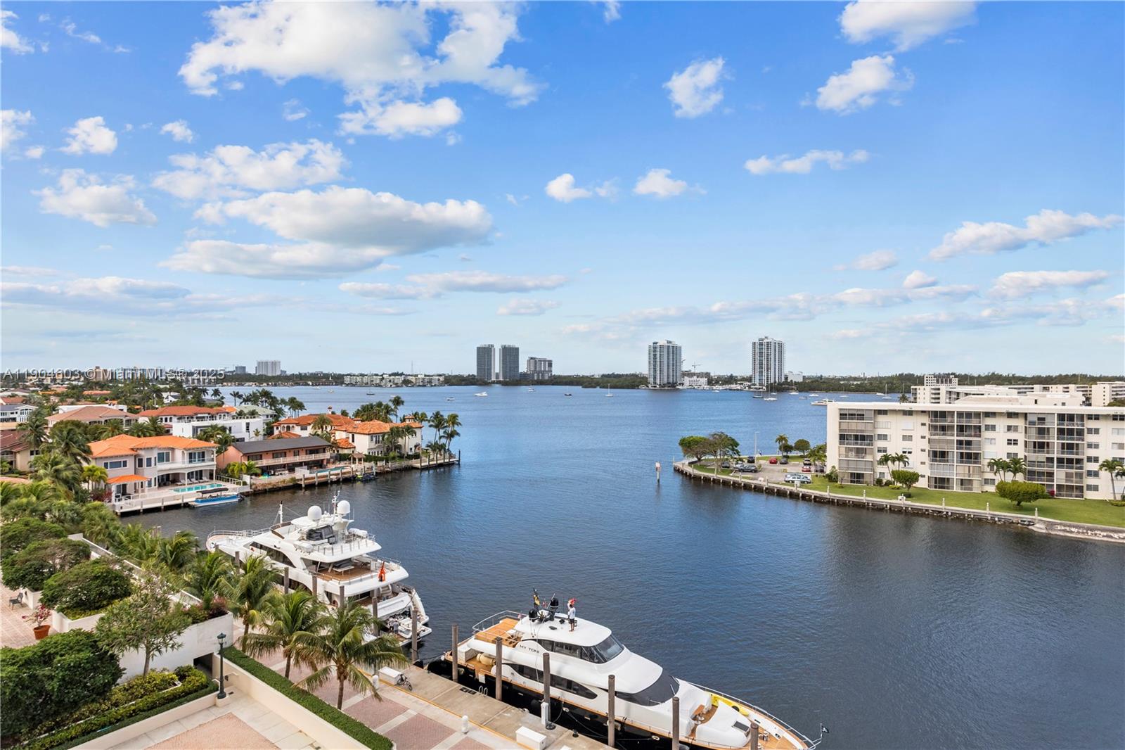 See details 812 2 / 2 1350 sq. ft. $ 2025-10-29 0 Photo