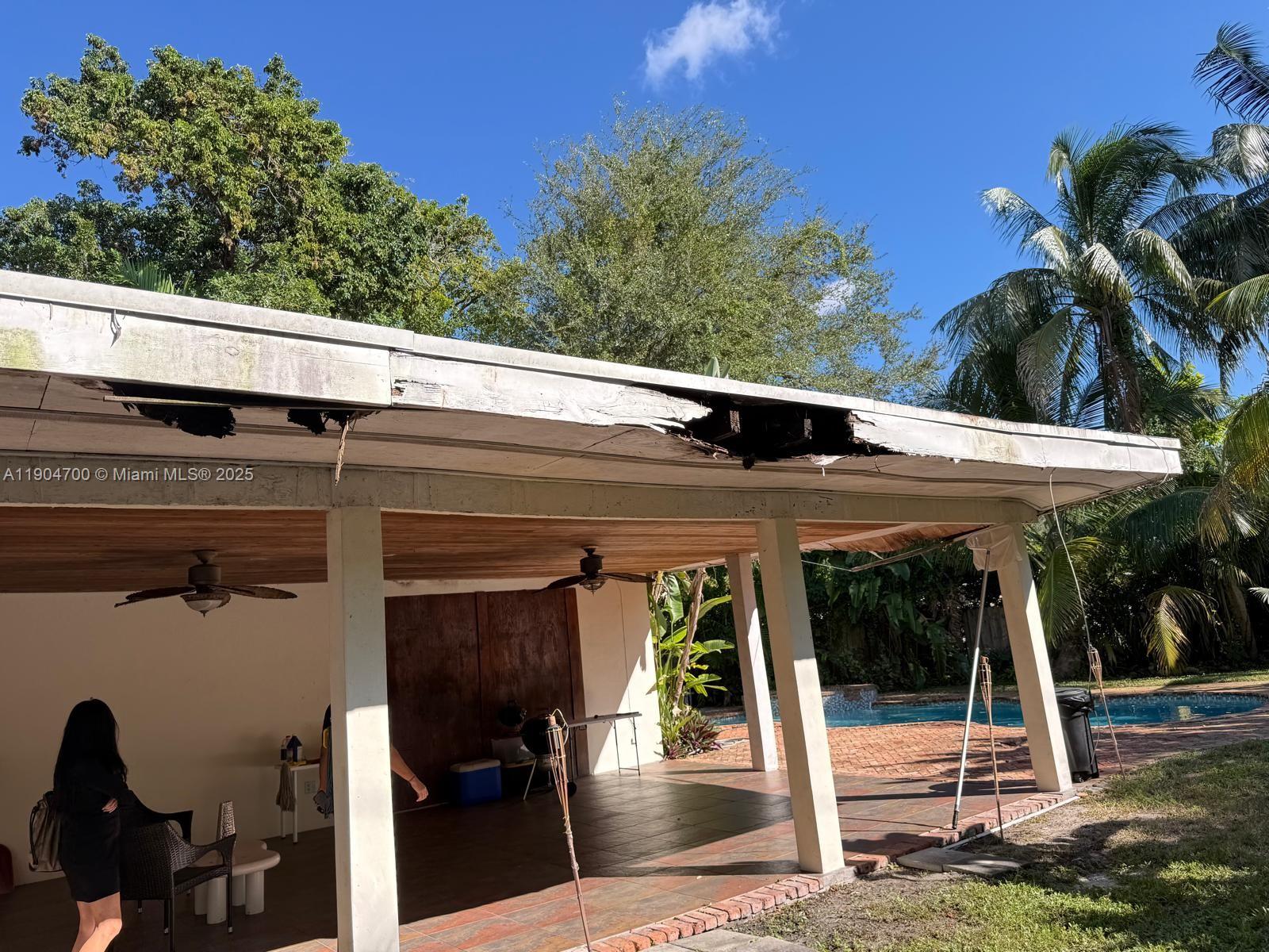 See details 5600 3 / 2 2038 sq. ft. $ 2025-10-29 0 Photo