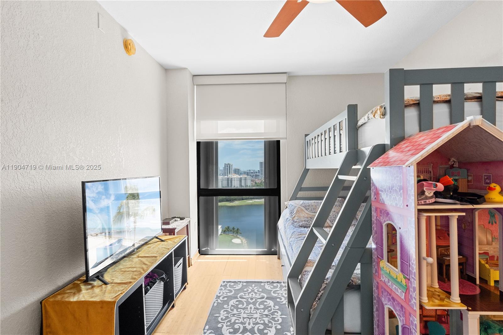 Photo of 3675 Country Club Dr #2404, Aventura, Florida, 33180 -