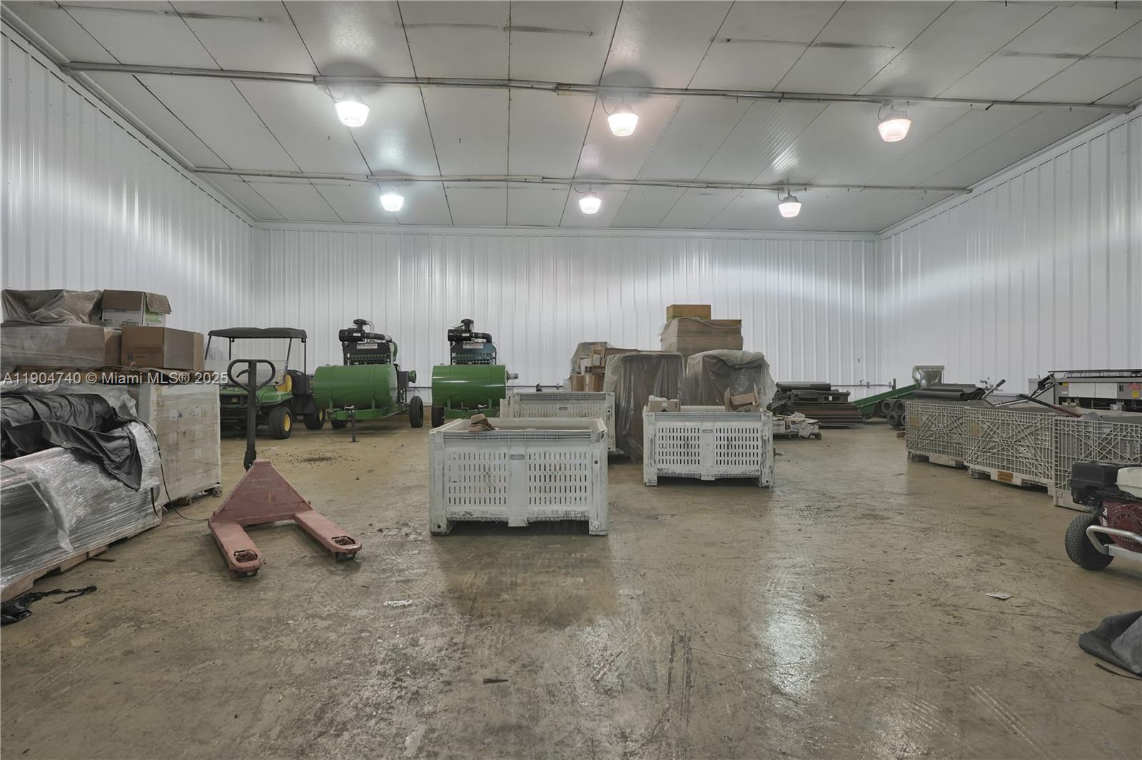 Ver detalles / sq. ft. $ 2025-10-29 0 foto