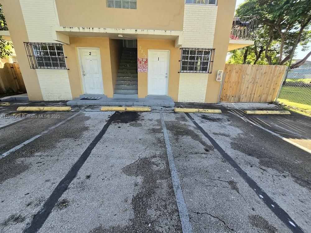 See details / 4421 sq. ft. $ 2025-10-29 0 Photo