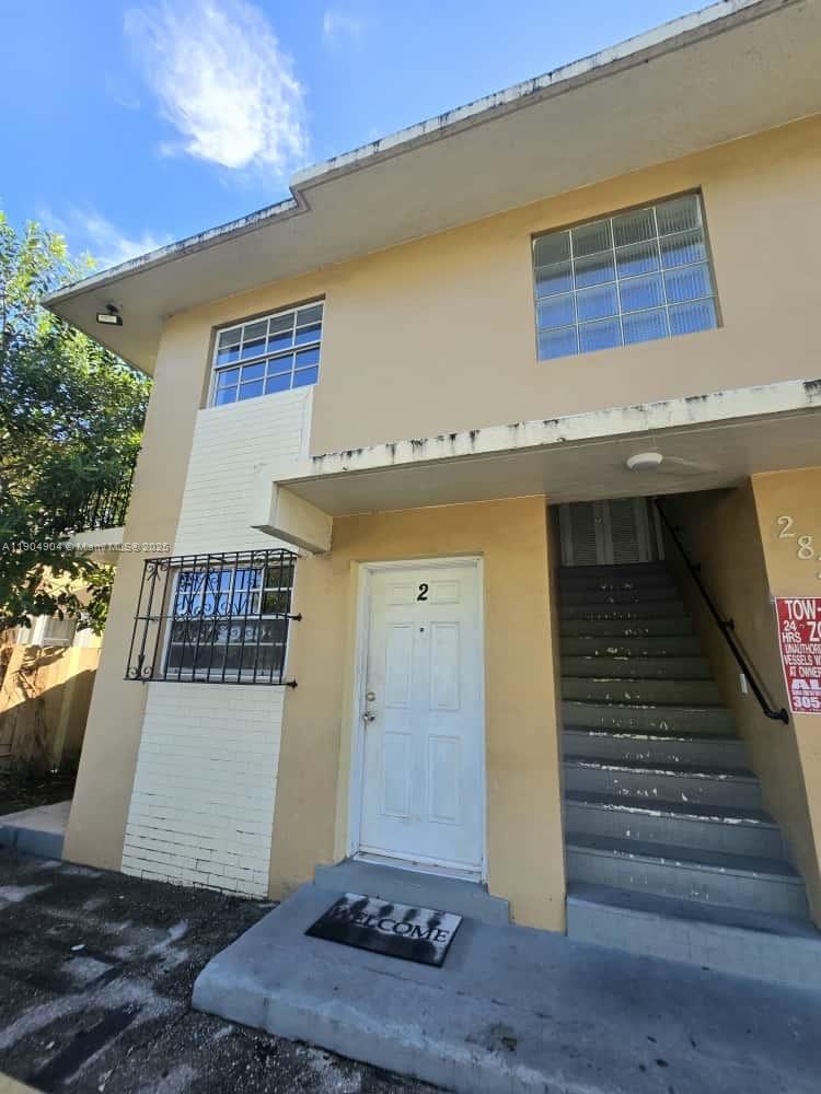 See details / 4421 sq. ft. $ 2025-10-29 0 Photo