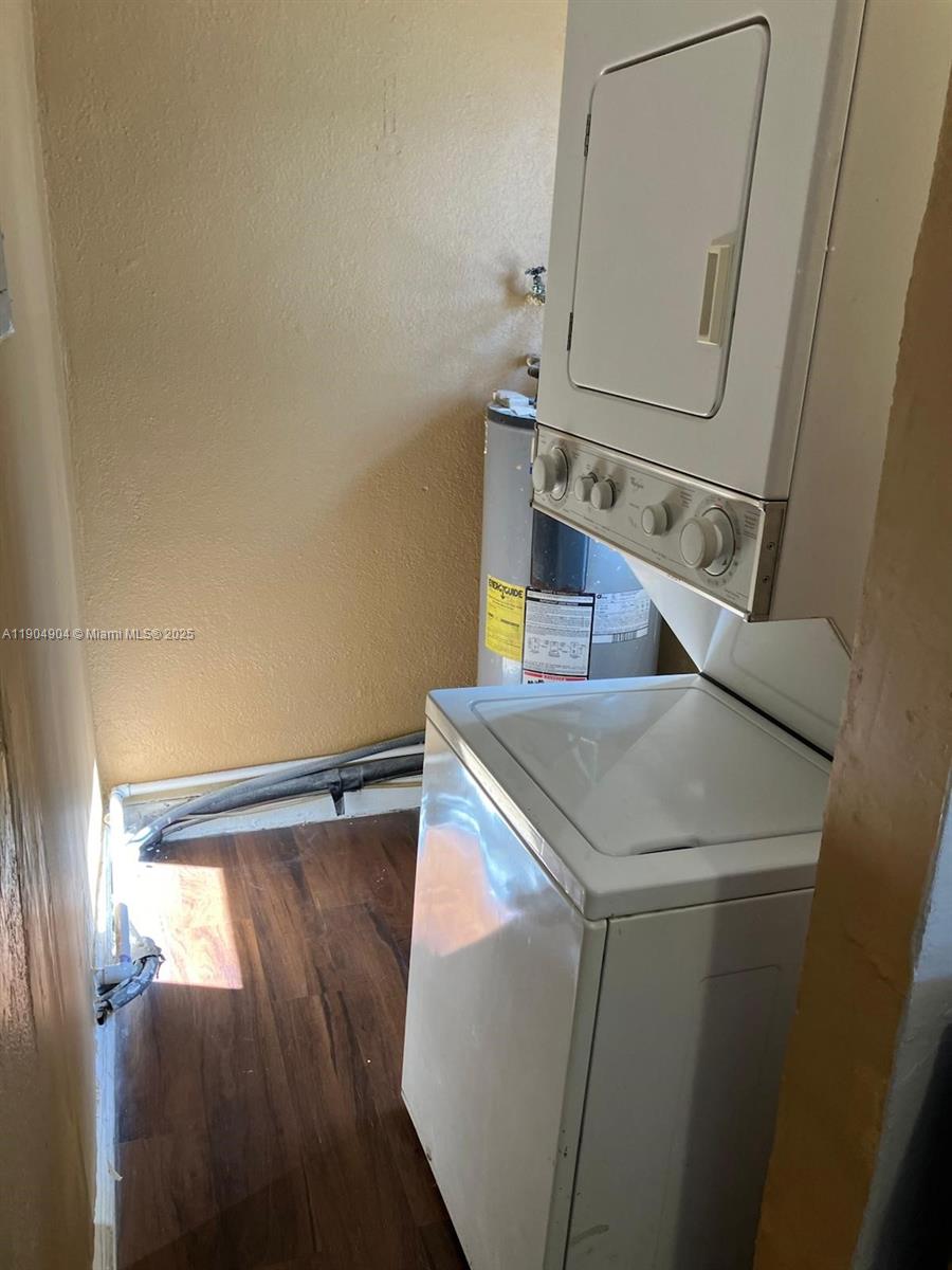 See details / 4421 sq. ft. $ 2025-10-29 0 Photo