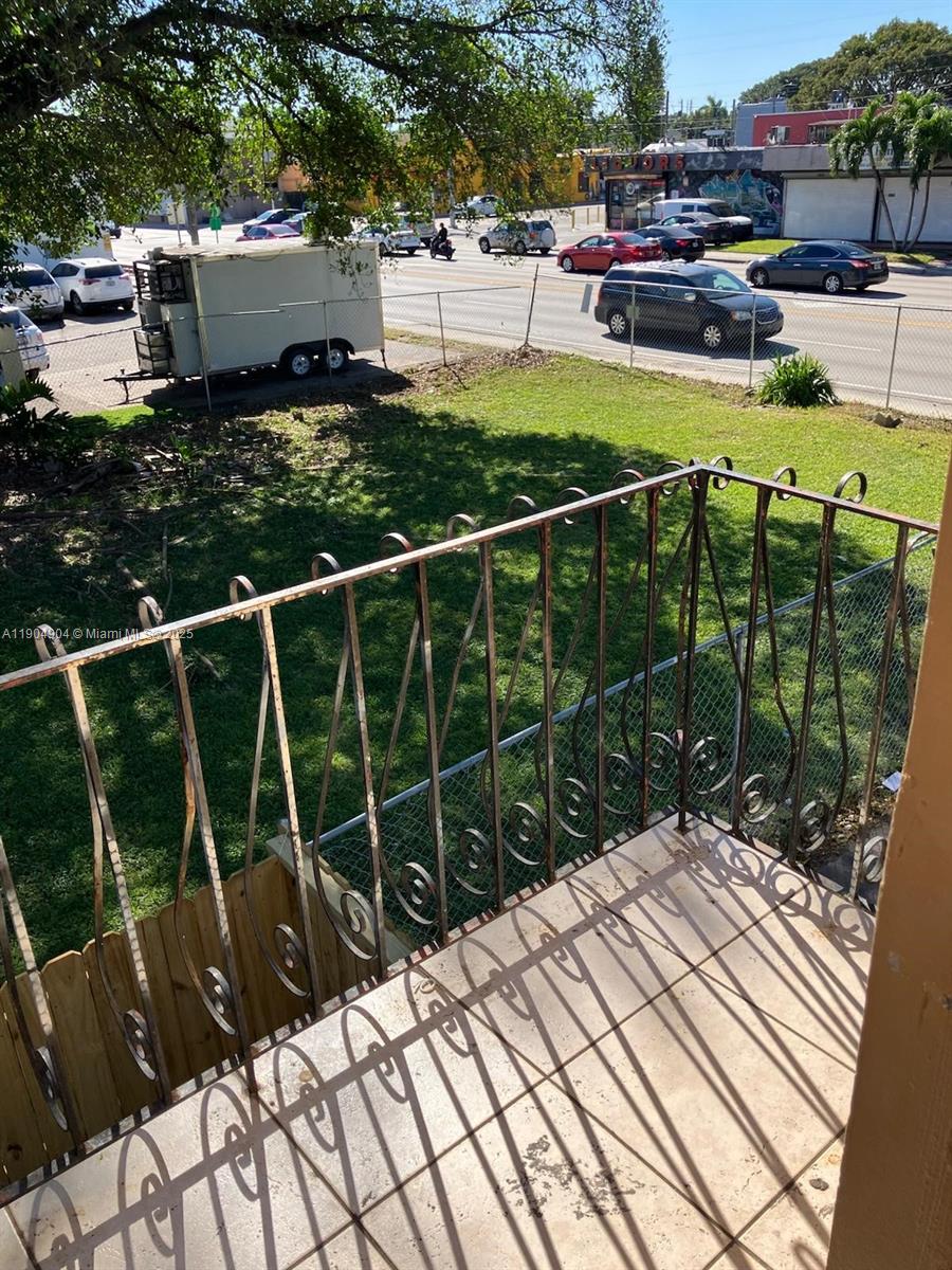 See details / 4421 sq. ft. $ 2025-10-29 0 Photo