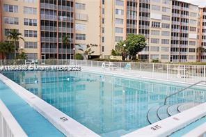 206-1 1 / 1 947 sq. ft. $ 2025-11-08 0 Photo