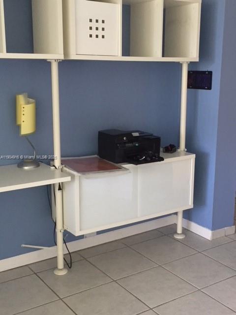 206-1 1 / 1 947 sq. ft. $ 2025-11-08 0 Photo