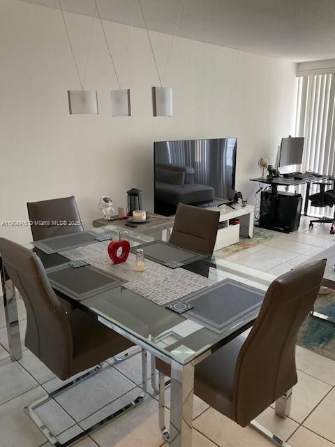 206-1 1 / 1 947 sq. ft. $ 2025-11-08 0 Photo