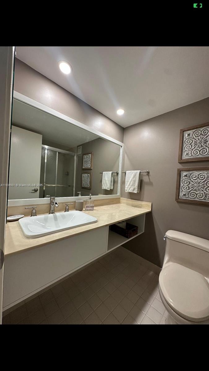 Photo of 2751 Ocean Dr  #1406 S, Hollywood, Florida, 33019 - 