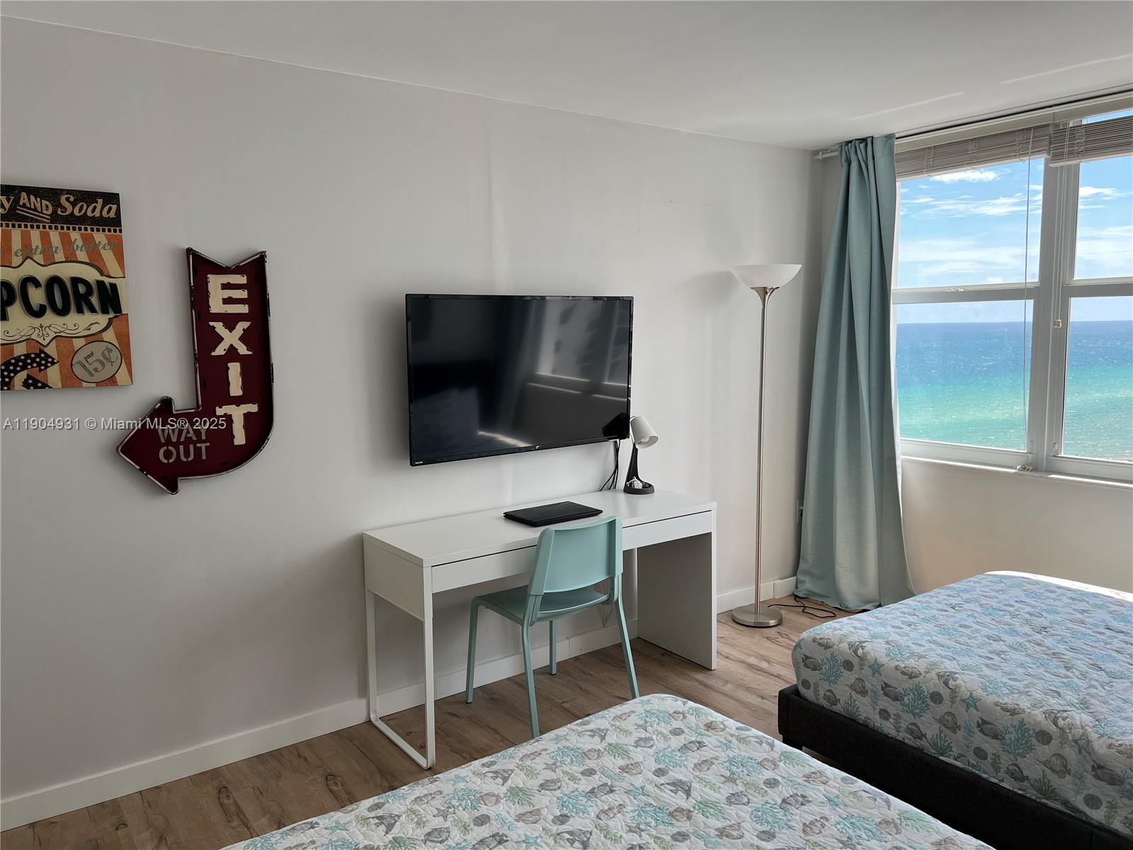 Photo of 2751 Ocean Dr  #1406 S, Hollywood, Florida, 33019 - 