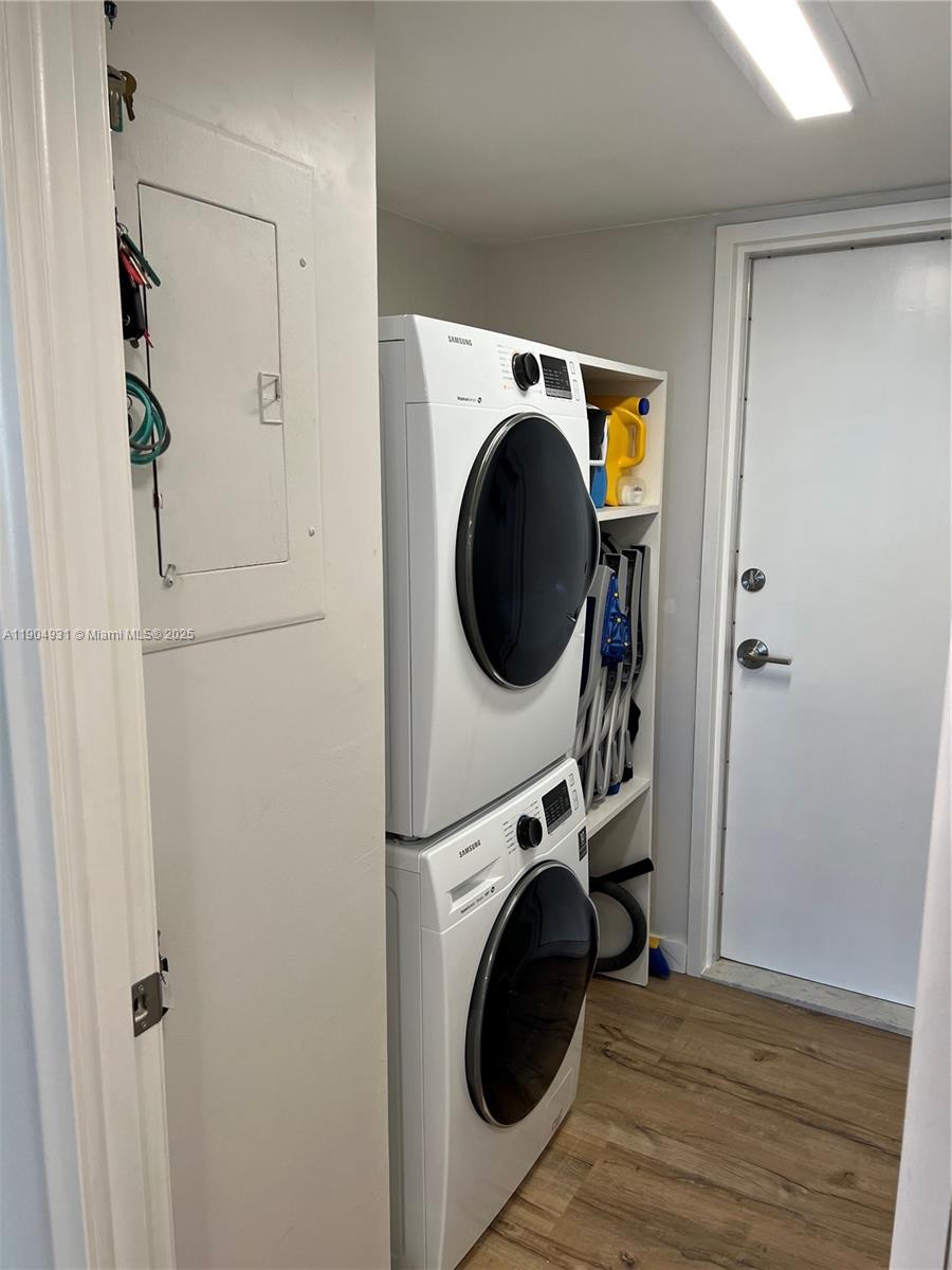 Photo of 2751 Ocean Dr  #1406 S, Hollywood, Florida, 33019 - 