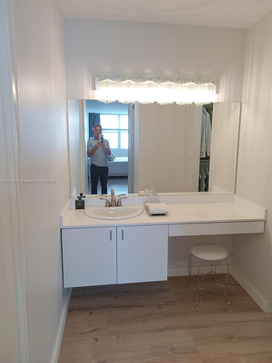 Photo of 2751 Ocean Dr  #1406 S, Hollywood, Florida, 33019 - 