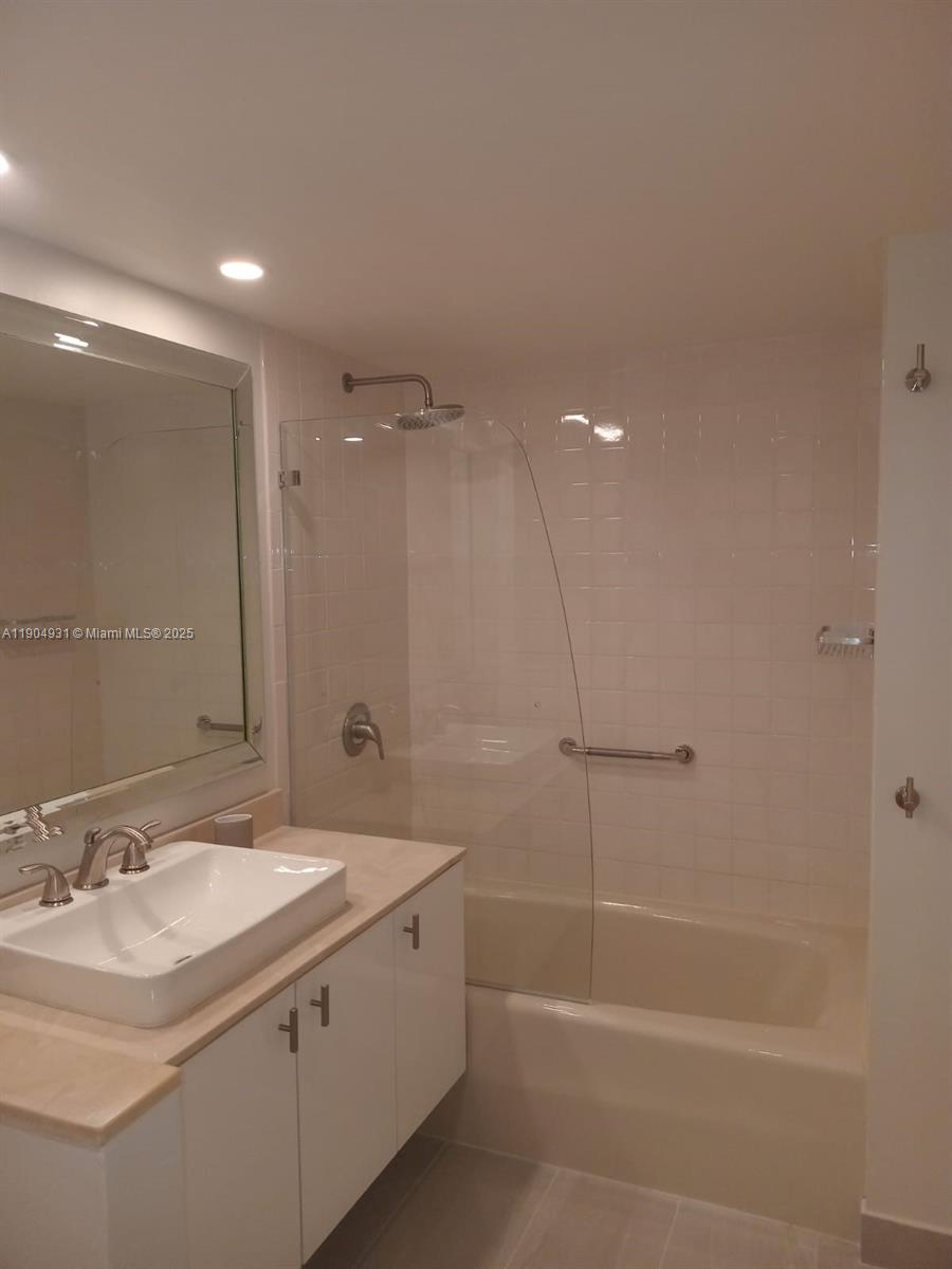 Photo of 2751 Ocean Dr  #1406 S, Hollywood, Florida, 33019 - 