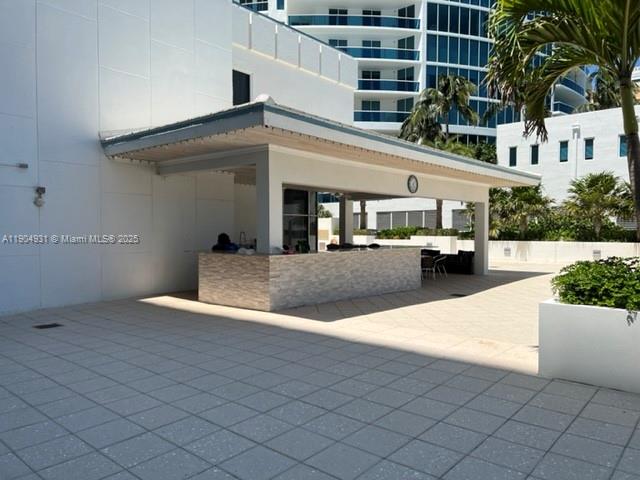 Photo of 2751 Ocean Dr  #1406 S, Hollywood, Florida, 33019 - 