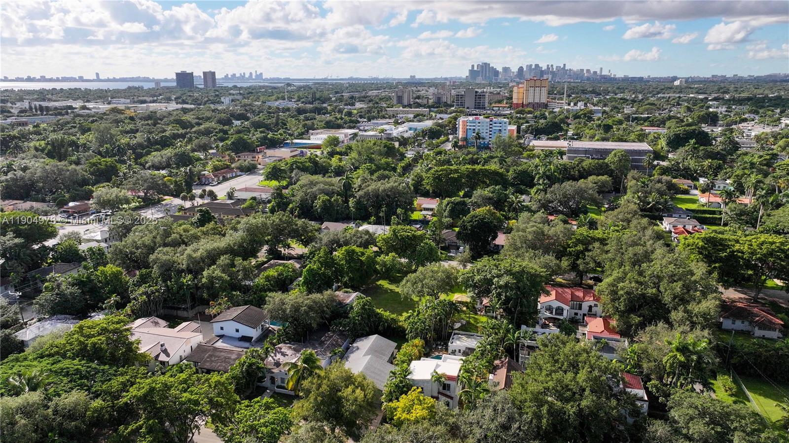 See details   /   sq. ft. $ 2025-10-29 0 Photo