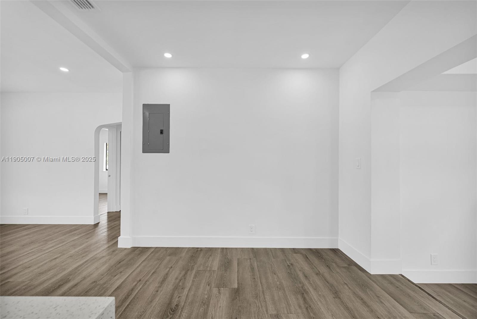   /  1719 sq. ft. $ 2025-10-29 0 Photo