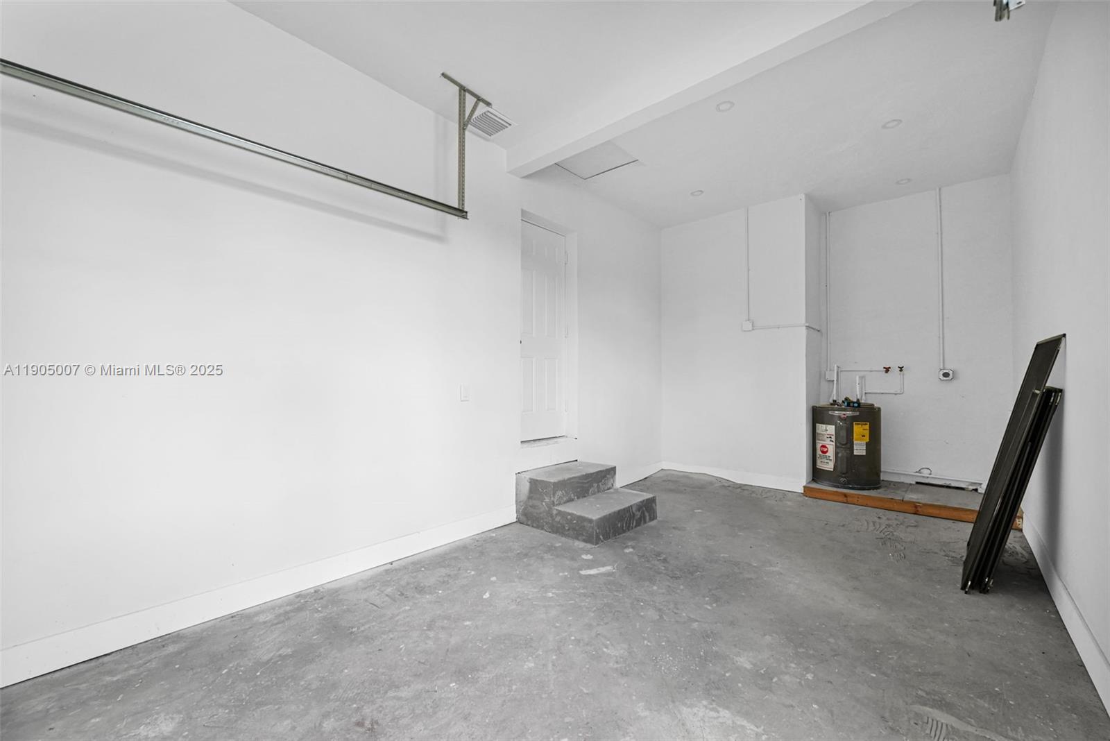   /  1719 sq. ft. $ 2025-10-29 0 Photo