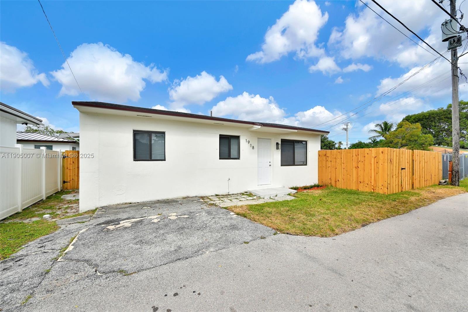   /  1719 sq. ft. $ 2025-10-29 0 Photo