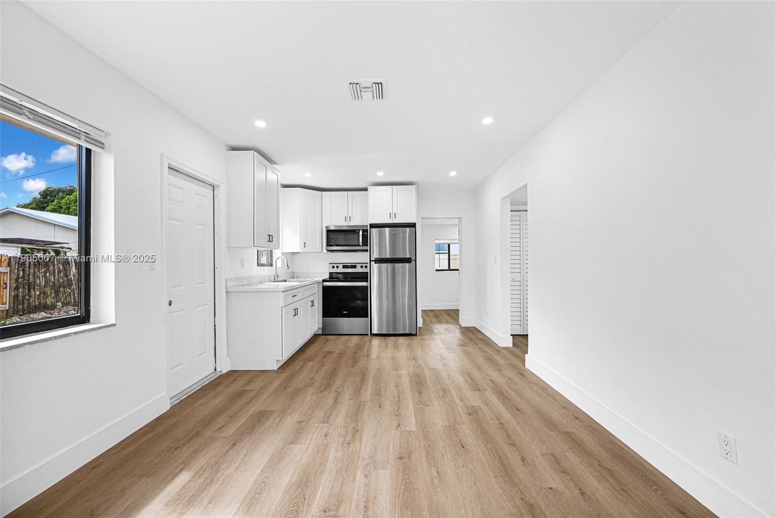   /  1719 sq. ft. $ 2025-10-29 0 Photo