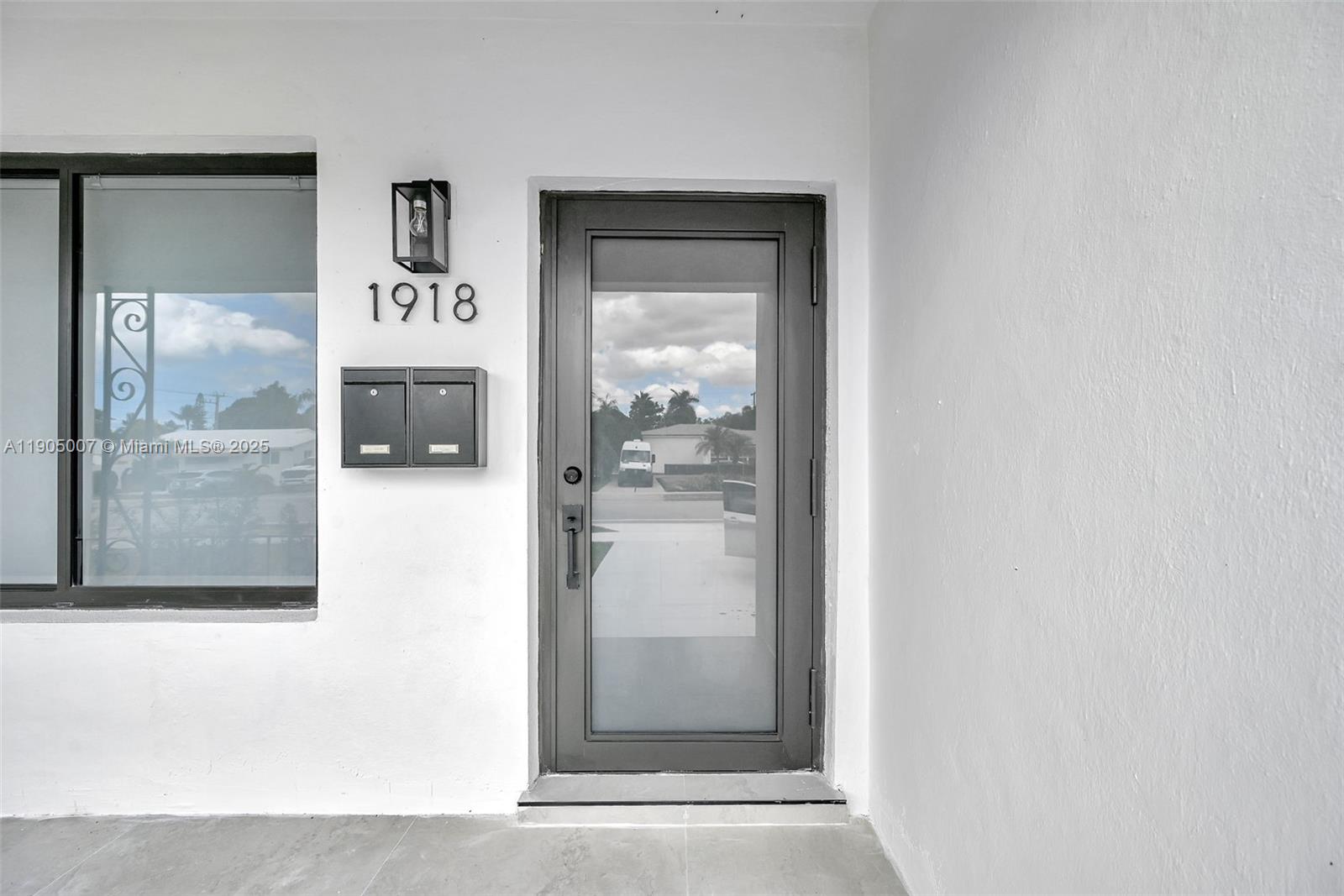   /  1719 sq. ft. $ 2025-10-29 0 Photo