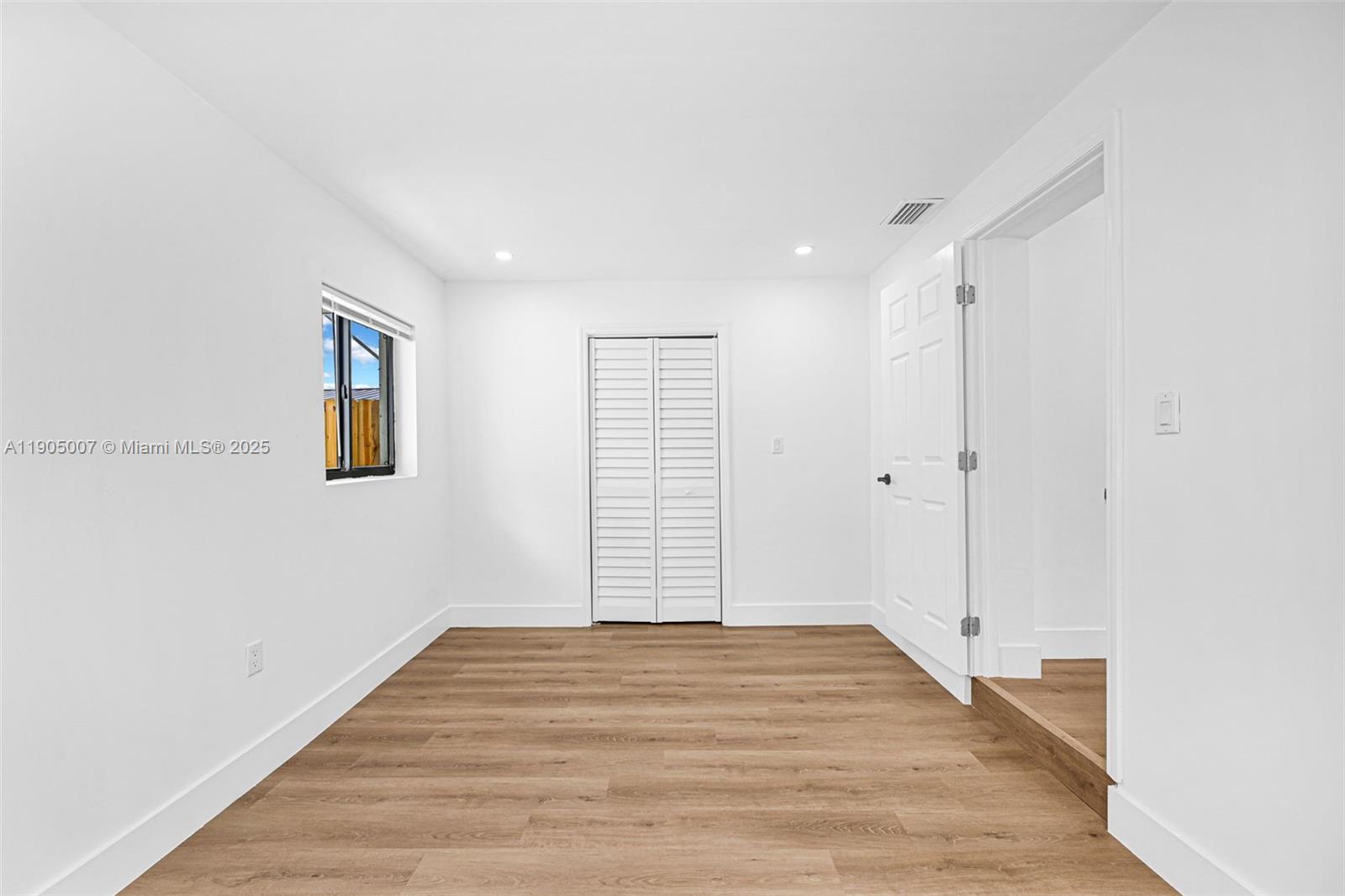   /  1719 sq. ft. $ 2025-10-29 0 Photo