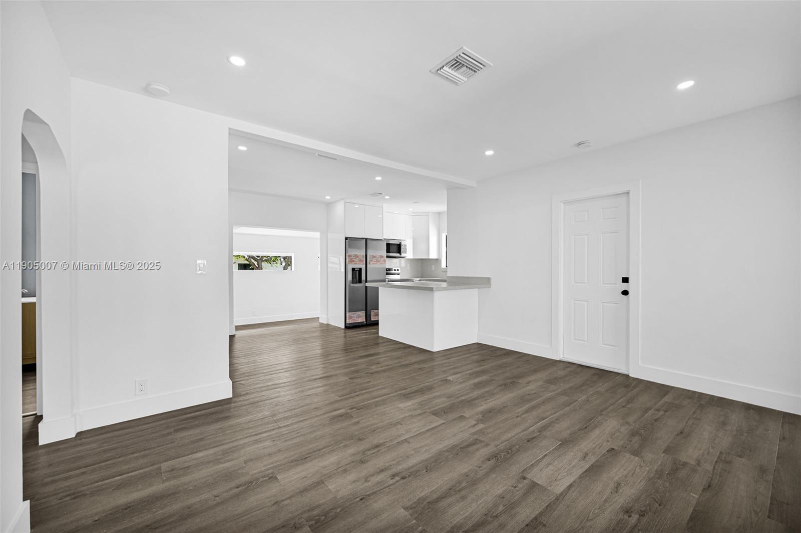   /  1719 sq. ft. $ 2025-10-29 0 Photo