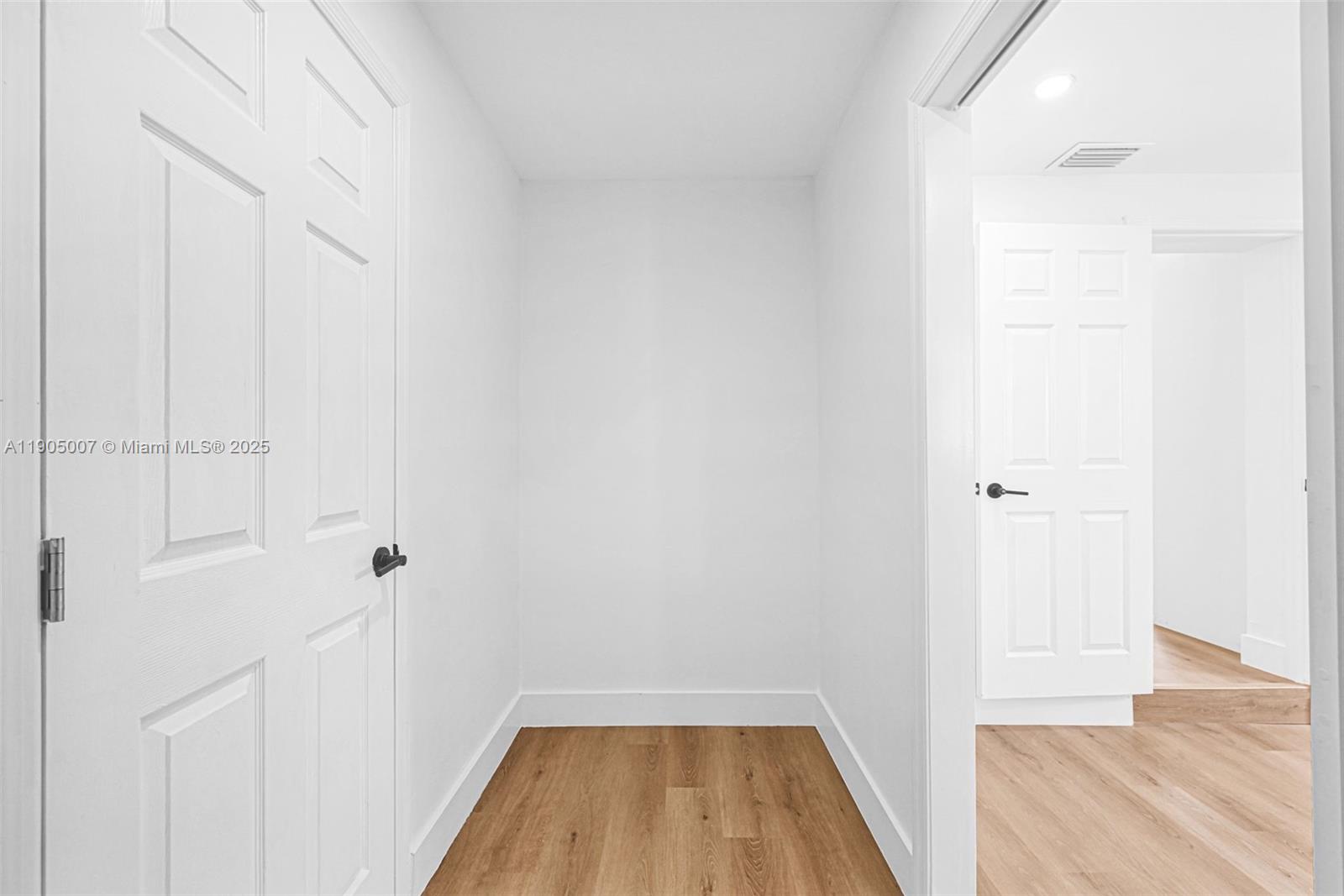   /  1719 sq. ft. $ 2025-10-29 0 Photo