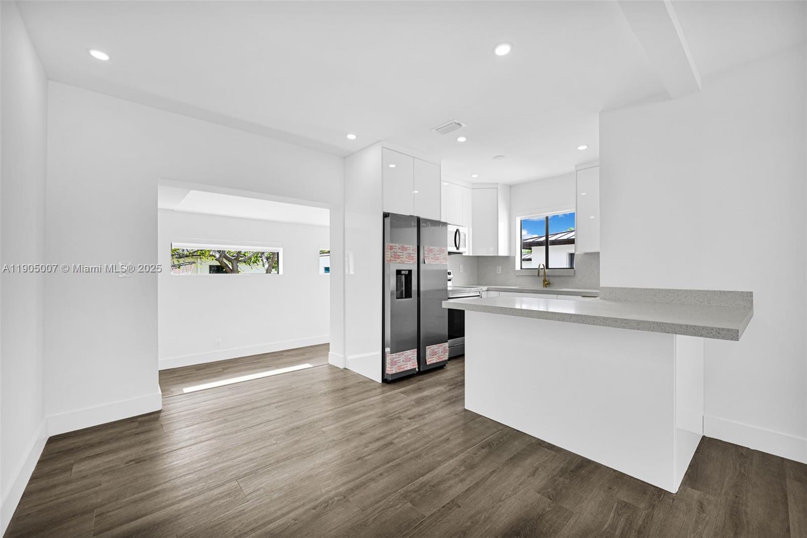   /  1719 sq. ft. $ 2025-10-29 0 Photo