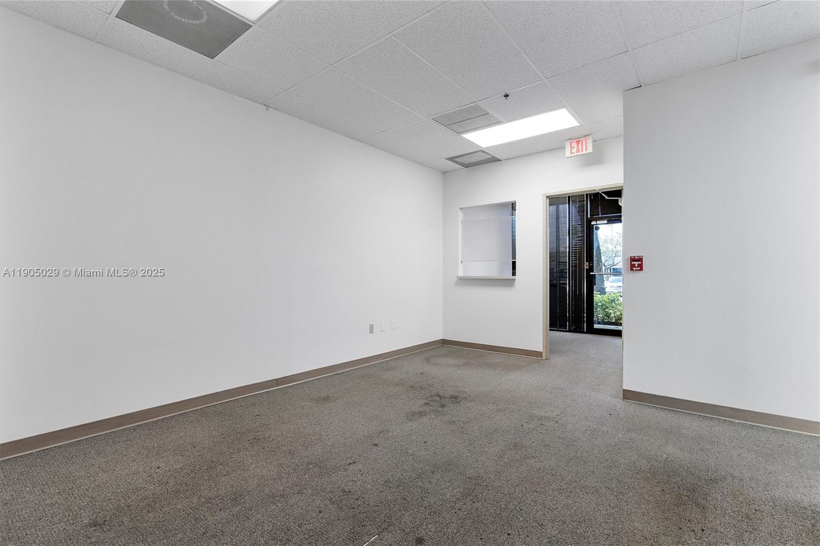 Ver detalles 4  /   sq. ft. $ 2025-10-29 0 foto