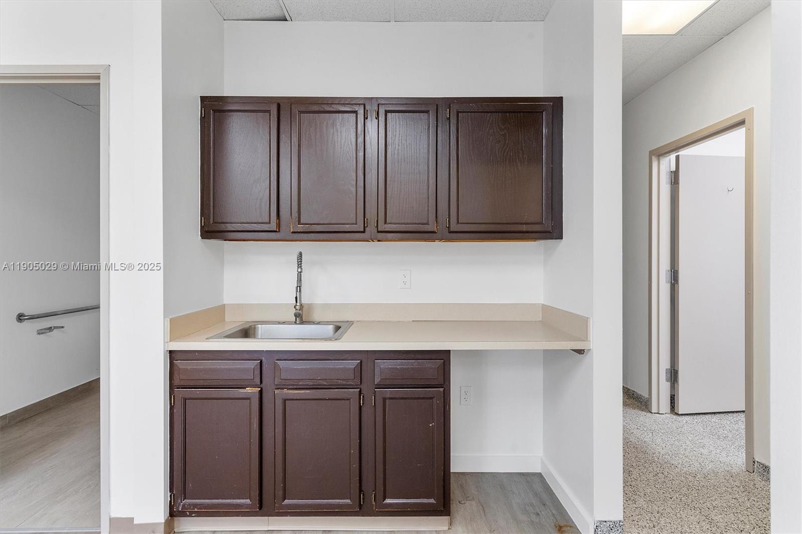 Ver detalles 4  /   sq. ft. $ 2025-10-29 0 foto