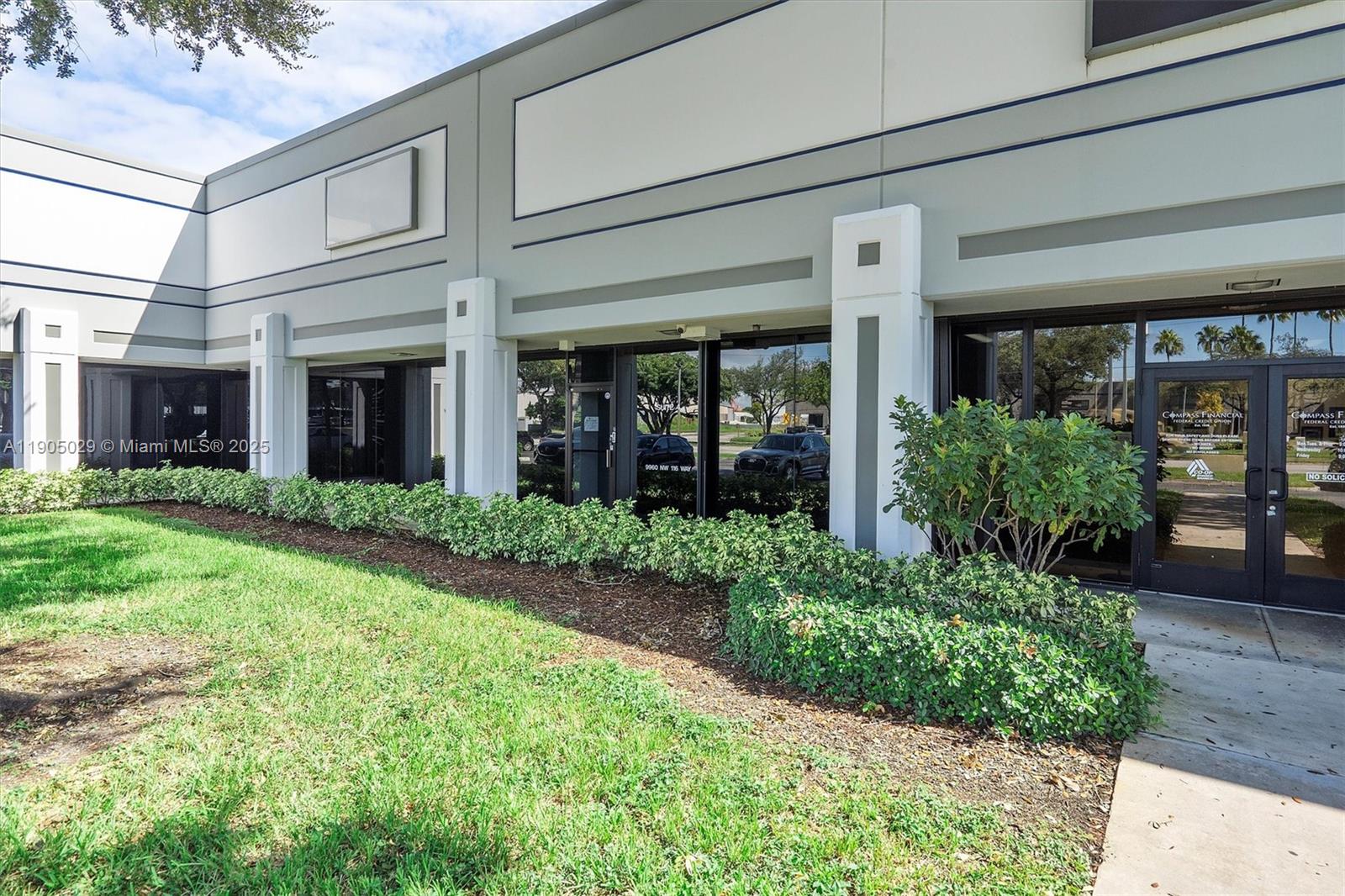 Ver detalles 4  /   sq. ft. $ 2025-10-29 0 foto