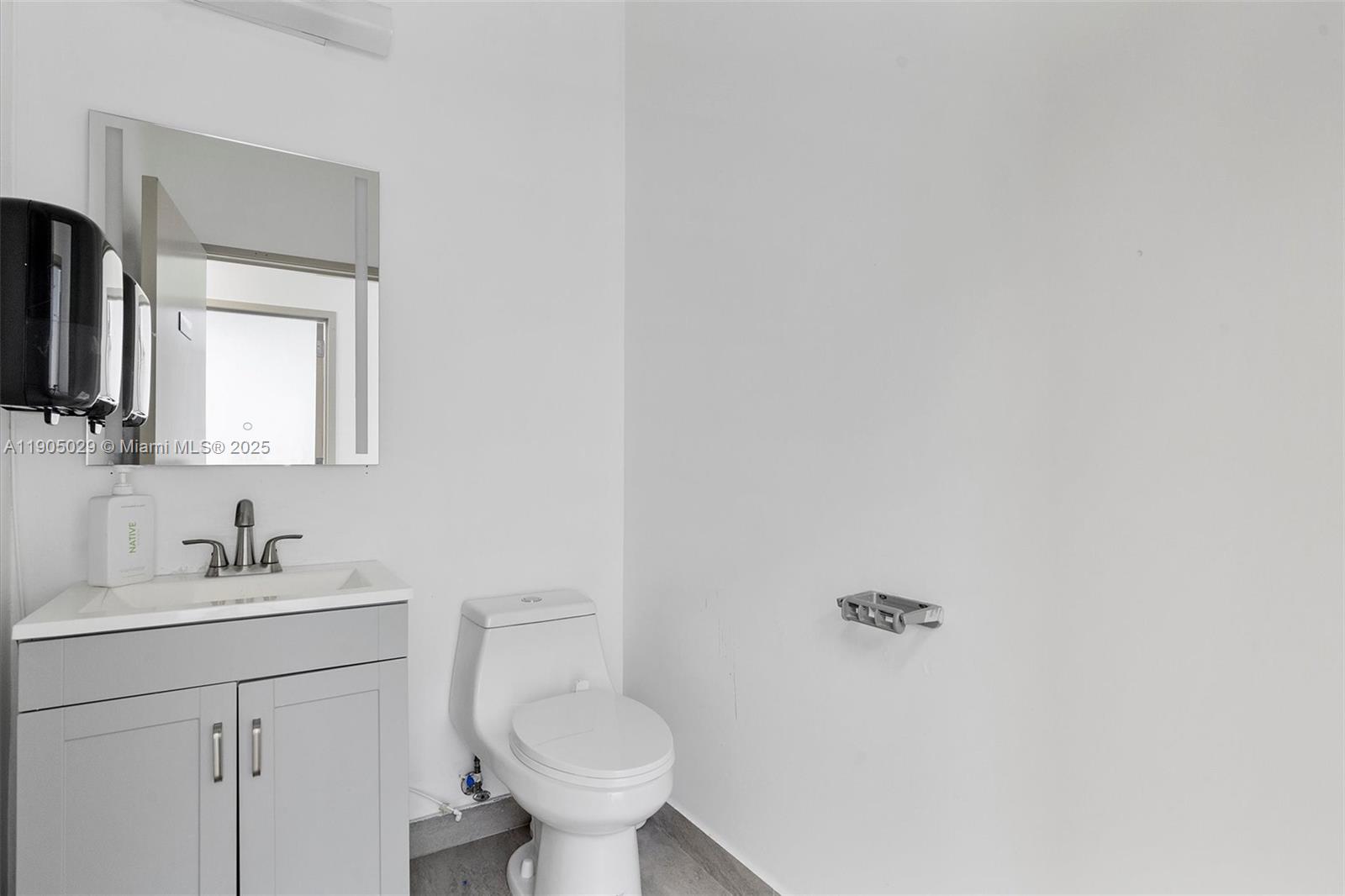 Ver detalles 4  /   sq. ft. $ 2025-10-29 0 foto