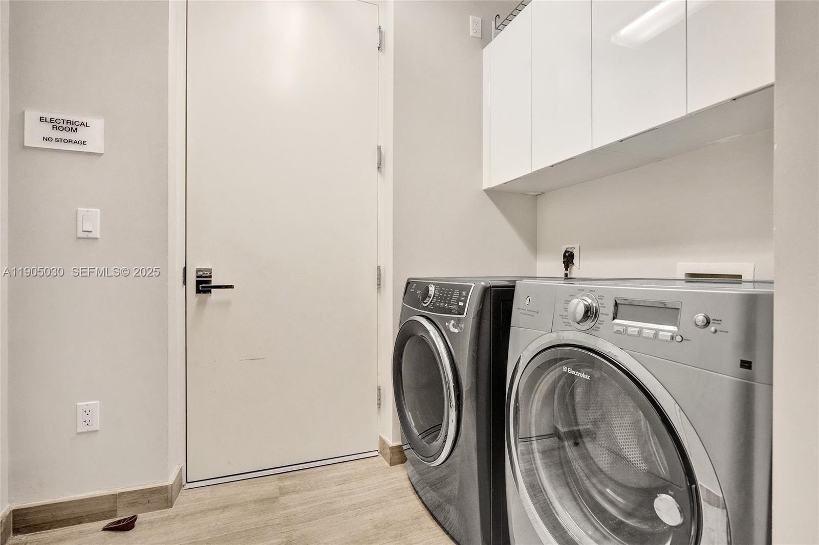 Подробнее 16 4 / 6 4992 кв.футов $ 2025-10-29 0 Фото