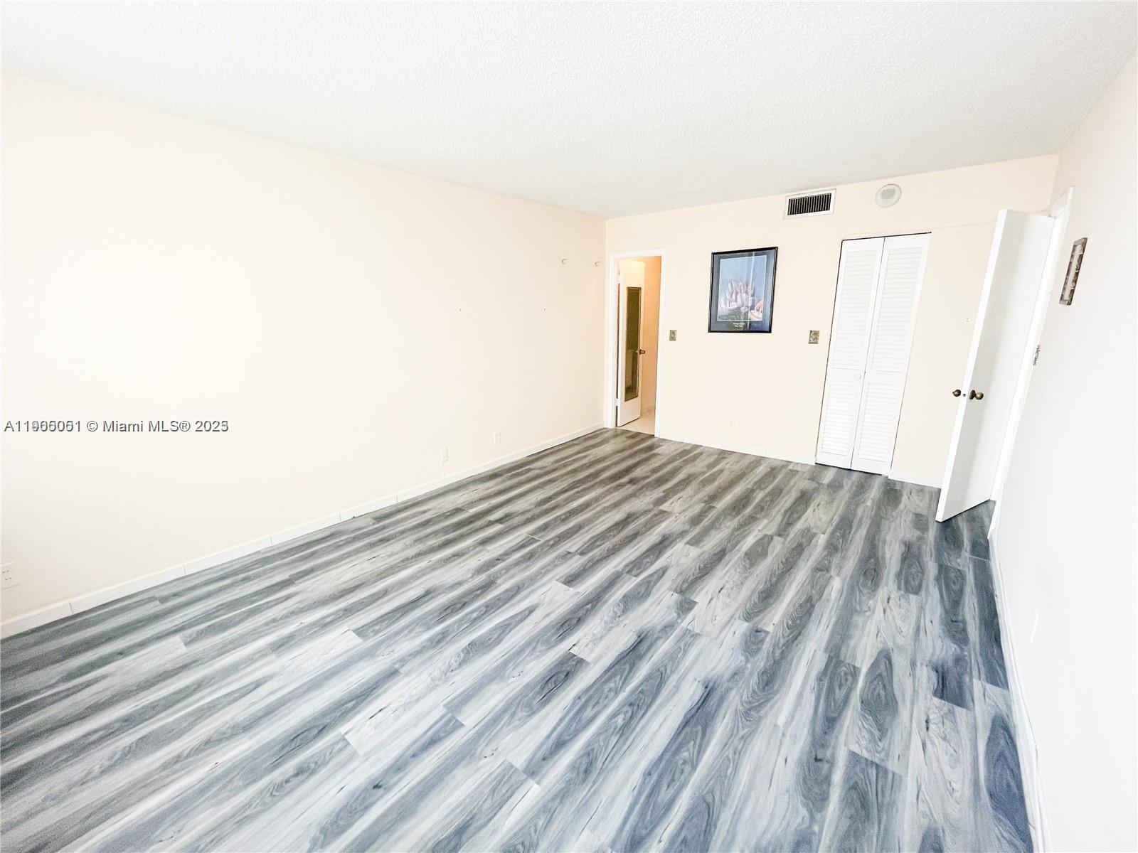 Photo of 1817 Ocean Dr  #922, Hallandale Beach, Florida, 33009 - 