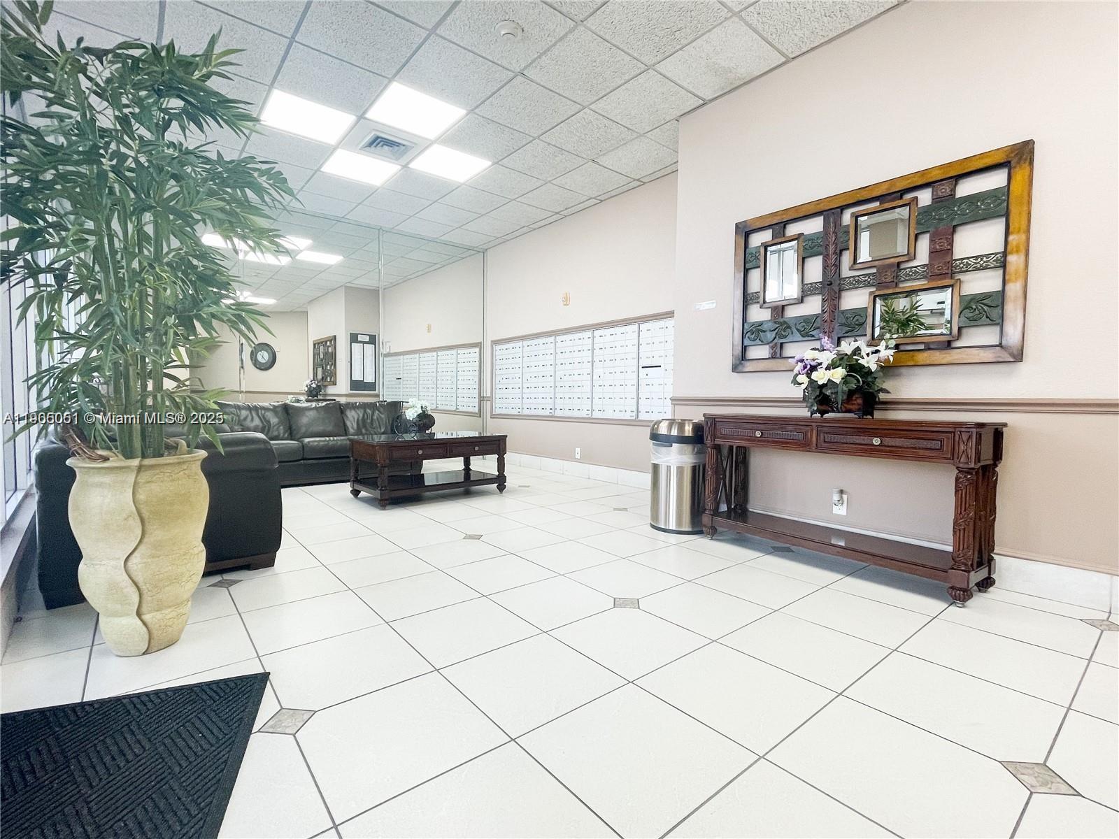 Photo of 1817 Ocean Dr  #922, Hallandale Beach, Florida, 33009 - 