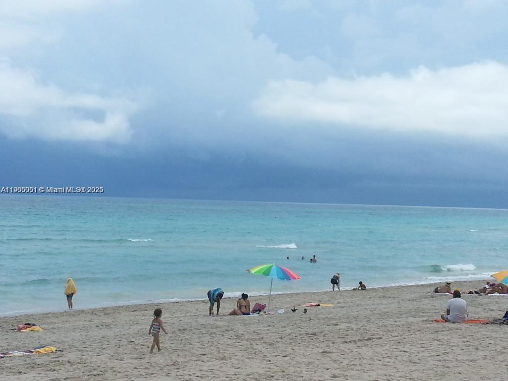 Photo of 1817 Ocean Dr  #922, Hallandale Beach, Florida, 33009 - 