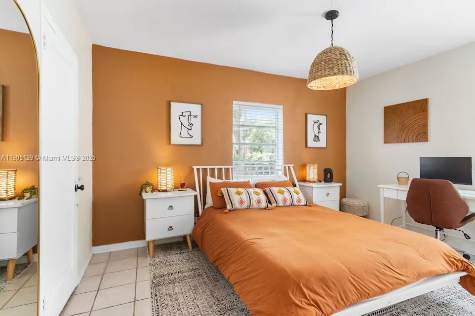 See details 402 2 / 1 884 sq. ft. $ 2025-10-29 0 Photo