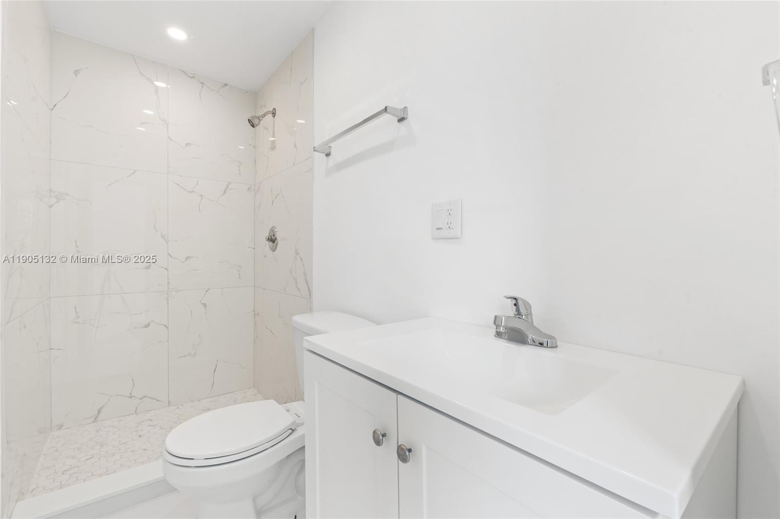 Ver detalles / 2306 sq. ft. $ 2025-10-29 0 foto