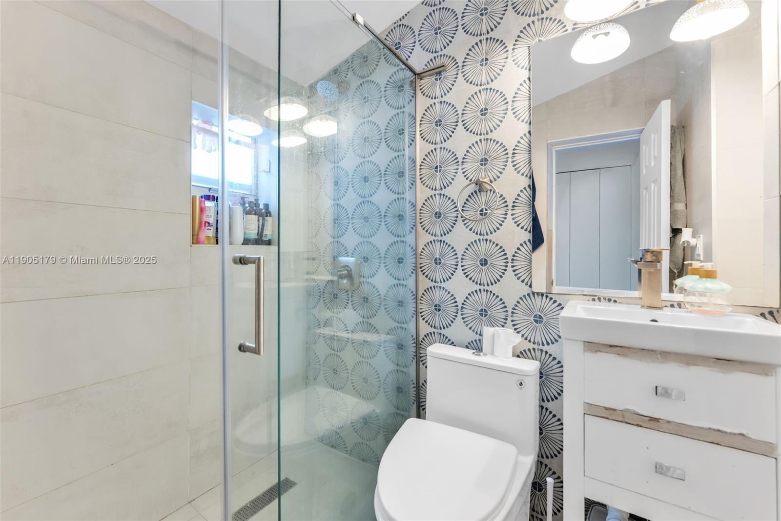   /  1585 sq. ft. $ 2025-10-30 0 Photo