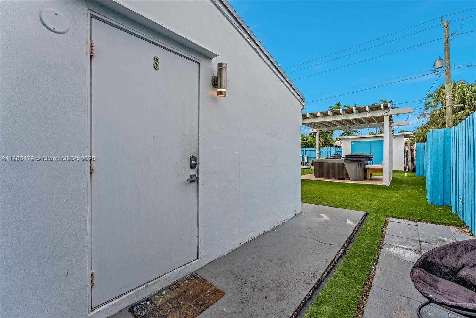   /  1585 sq. ft. $ 2025-10-30 0 Photo