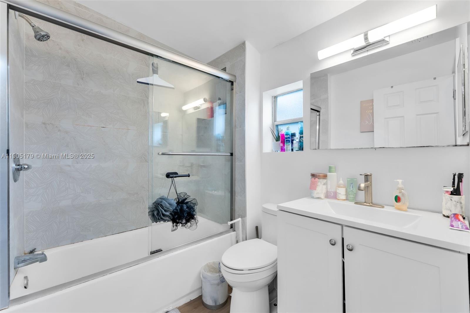   /  1585 sq. ft. $ 2025-10-30 0 Photo