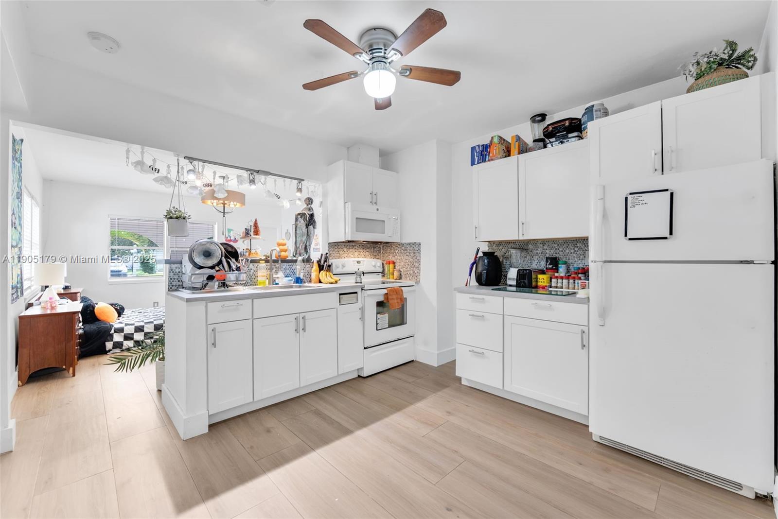   /  1585 sq. ft. $ 2025-10-30 0 Photo