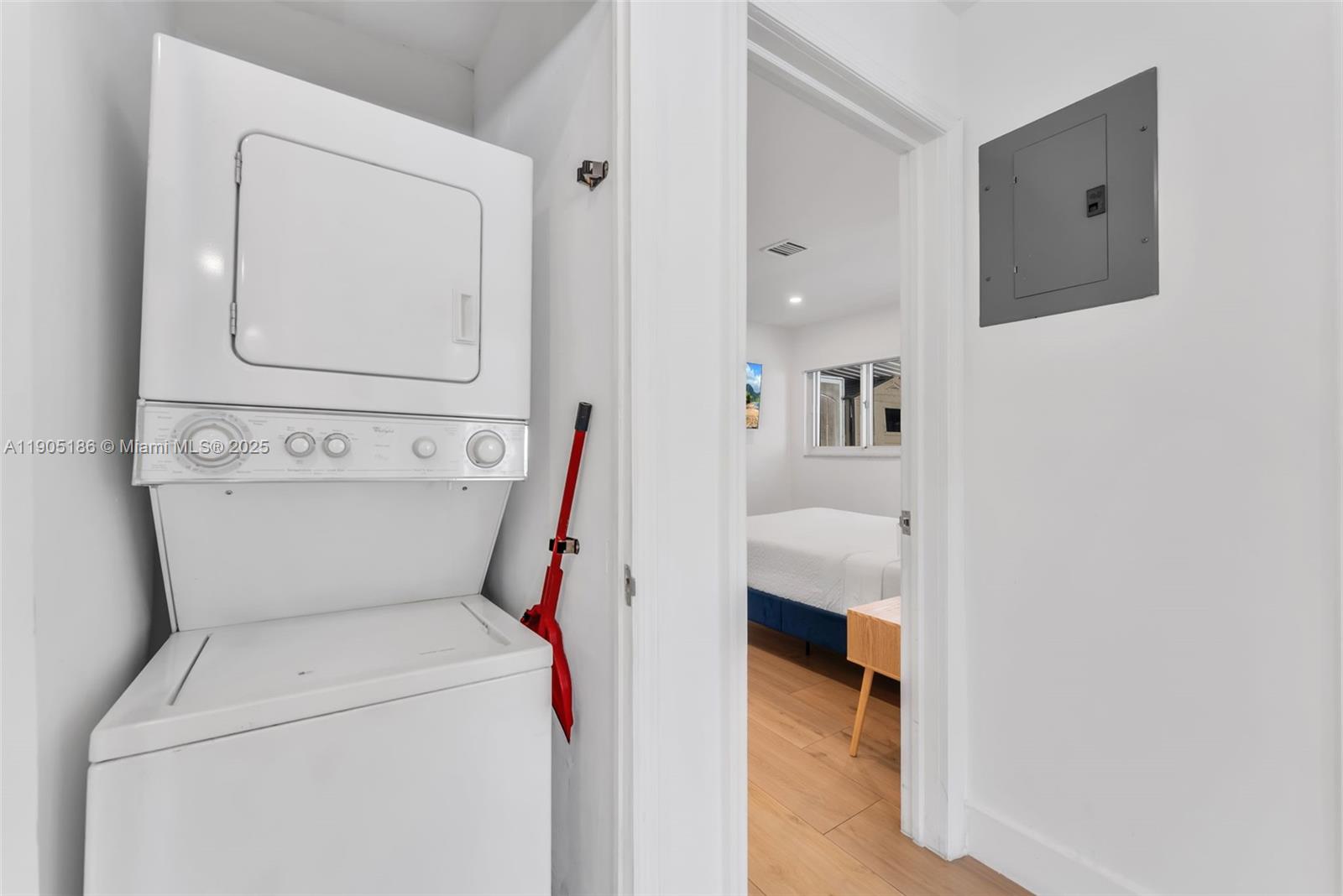   /  2266 sq. ft. $ 2025-10-30 0 Photo